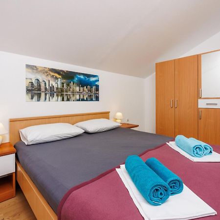 Apartment Davor Dramalj Extérieur photo