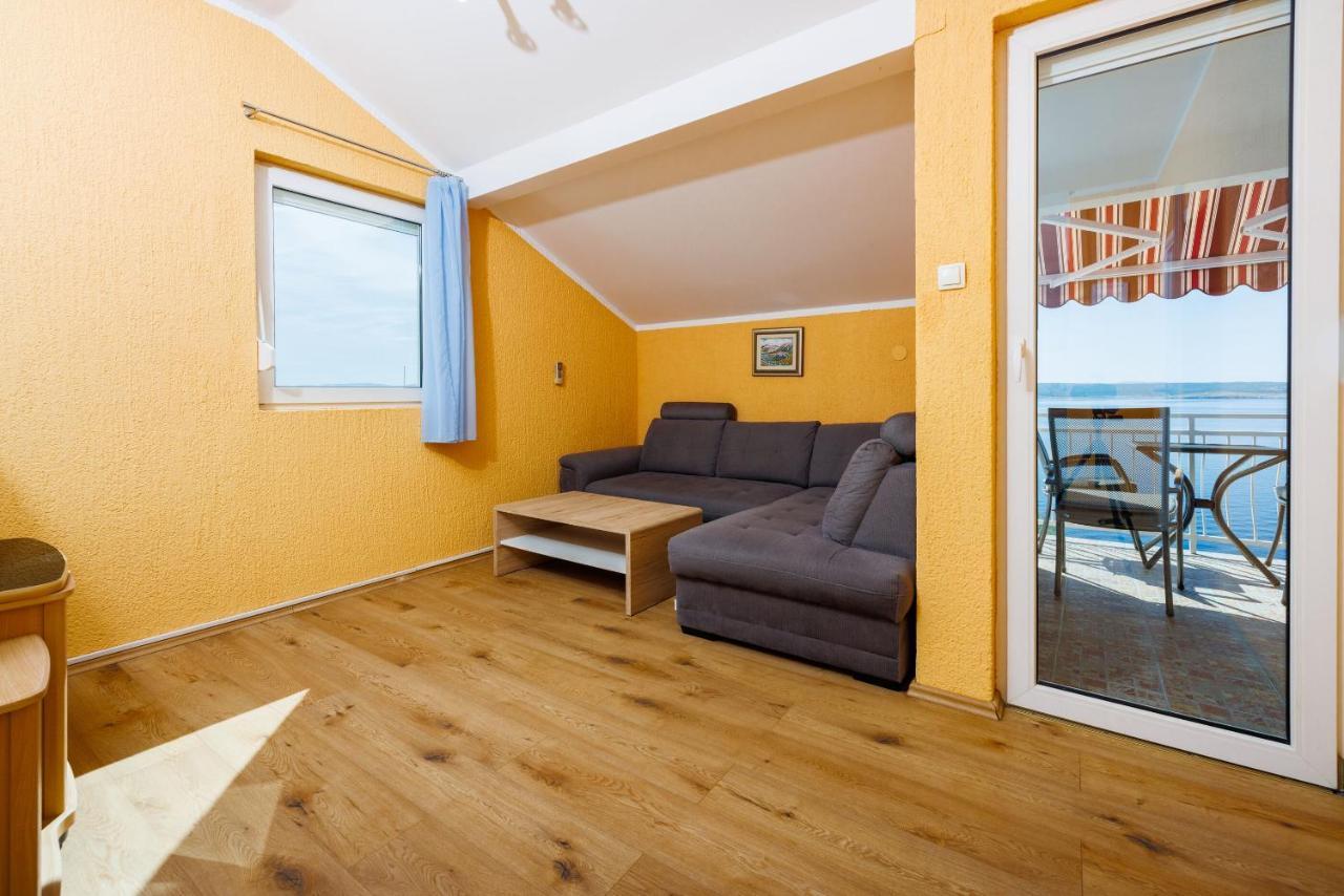 Apartment Davor Dramalj Extérieur photo